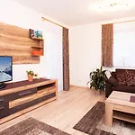 Alp Apartamento *